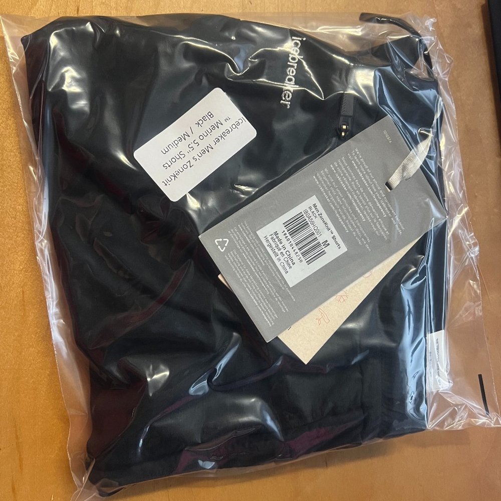 NWT! Icebreaker Men's ZoneKnit™ Merino 5.5'' Shorts Black‎  / Medium - Picture 8 of 8